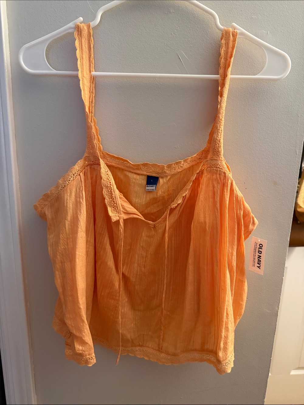 Old Navy Peach Lace-Trim Camisole Tank